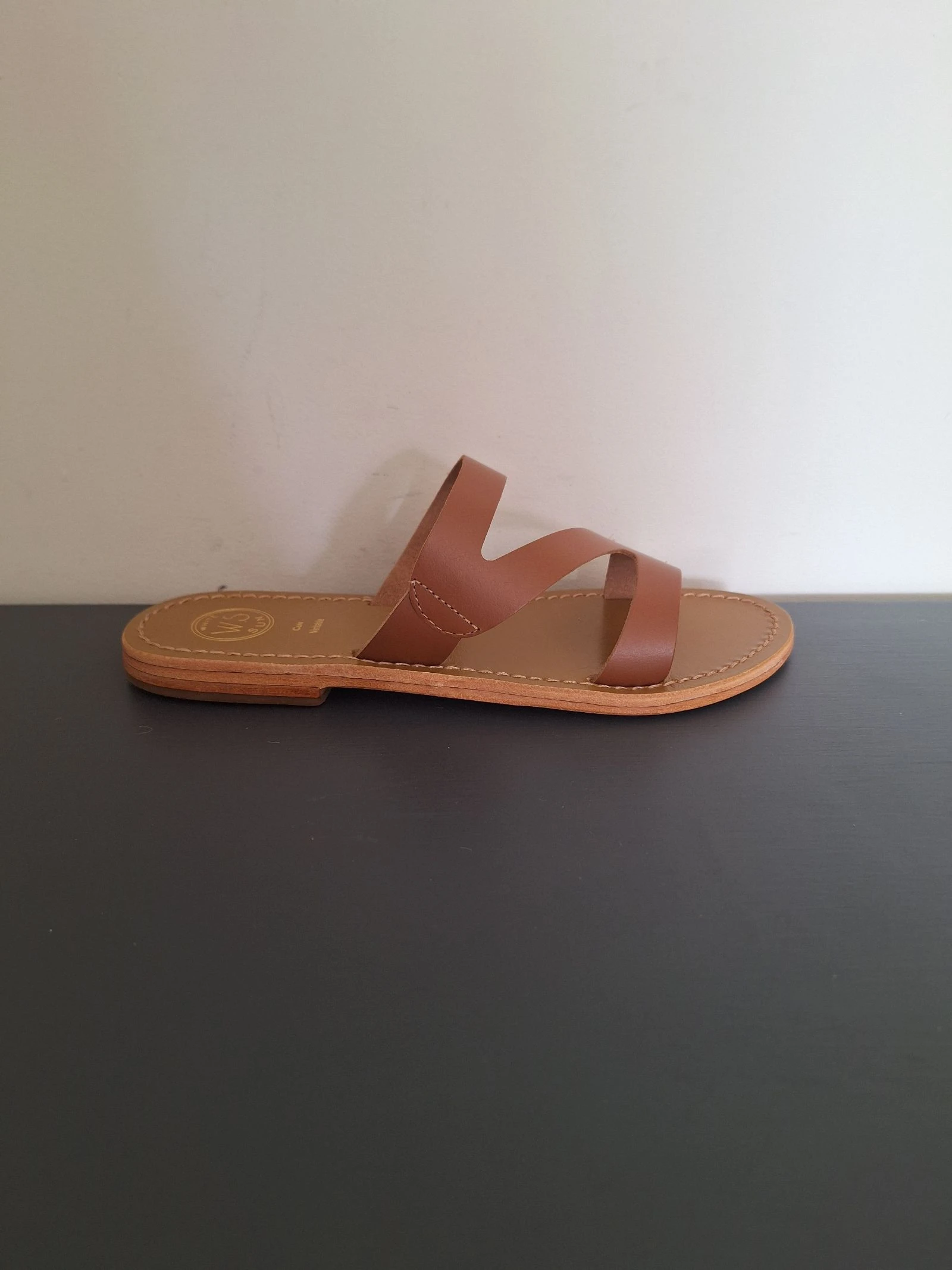 Novas sandálias/chinelas de couro marrom White Sun tamanho 38 – photo 4